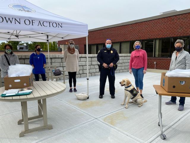 United Way Volunteers with Zane